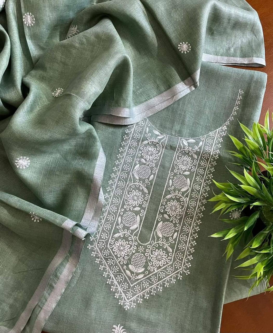 Luxury Embroidered Pure Linen Fabric Suits for Elegant Occasions